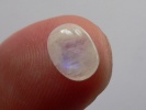 850747 Kaboszon kamień księżycowy, ok.: 8,9x6,8x3,3mm